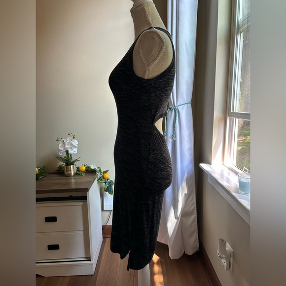Dakini Heather Black Sheath Midi Dress W/Cutout Detail Size XS🖤 - Picture 3 of 6